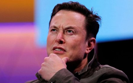 Elon Musk admits that Twitter isn't operating properly and claims that the company is having both internal and external problems.