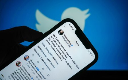 Elon Musk is gifting Twitter Blue checks marks to celebrities, even if they don't want them