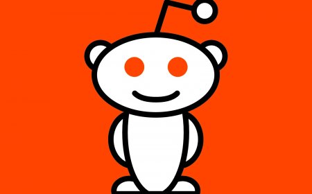 Reddit CEO Sparks Controversy with Fiery Remarks on Protests, Moderators, and Third-Party Apps